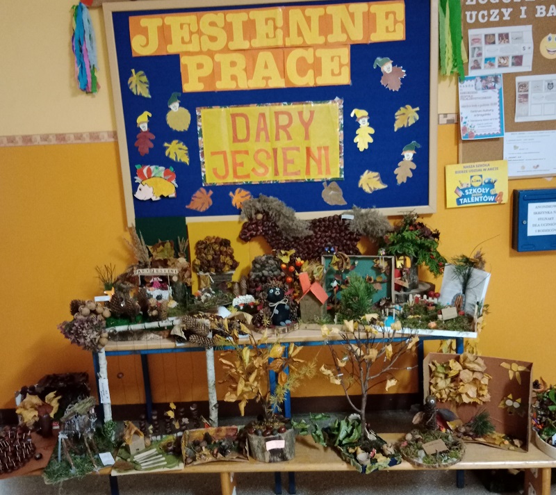 Jesienny Dzień Drzewa